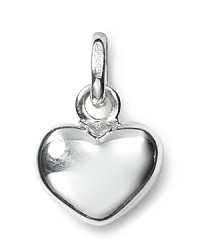 A gleaming sterling silver heart charm from Links of London. Pairs perfectly with the Sweetie bracelet collection.