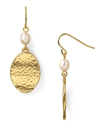 Announce your arrival with this pair of pearl and disc drop earrings from Lauren Ralph Lauren. Ever sophisticated, this pair perfects beachy beauty.