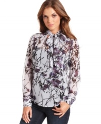 A winter-floral print makes this Kensie blouse a feminine pick for a chic pulled-together look!