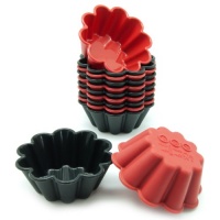 Freshware CB-305 12-Pack Flower Silicone Reusable Baking Cup