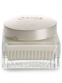 Creme Collection. Indulge in a luxurious body scrub that leaves skin scented with the rose notes of Chloé. 5.1 oz. 