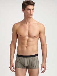 Incredibly soft, slim-fitting boxer briefs, set in lightweight, stretch microfiber.Elastic waist band90% cotton/7% elastane/3% polyamideMachine washImported