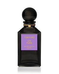 Lush. Intoxicating. Luxurious.Lys Fume captures the decadence of tropical intoxication, as liquor-soaked dreams float in a garden of pure white lilies.