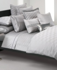 This Windsor Grey quilted sham from Hugo Boss turns your bed into an oasis of tranquility. 350-thread count cotton sateen and silk textures provide endless comfort. Zipper closure.