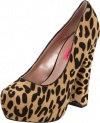 Betsey Johnson Women's Sophial Platform Pump