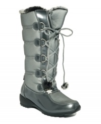 With their silver metallic waterproof material, Sporto's Lisa cold weather boots have a fashionably futuristic look. A faux fur cuff and lining as well as Thermolite Insole technology ensure that you'll stay warm and dry all winter long.