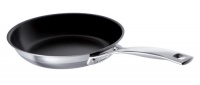 Le Creuset Tri-Ply Stainless Steel 8-Inch Nonstick Omelet Pan