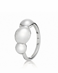 Bubbly and beautiful, this sterling silver ring from PANDORA enhances your stable of styles.