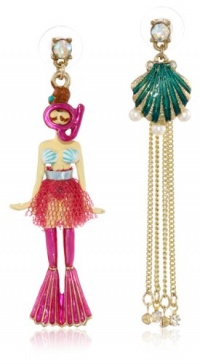 Betsey Johnson Jewels of The Sea Scuba Girl and Sea Shell Mismatch Drop Earrings