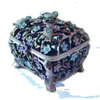 Celtic Flowered Twigs Birds Cut Away Blue Box Swarovski Crystals Jewelry FIGURINE