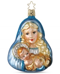 Oh come let us adore him! Celebrate the birth of Christ with this Inge-Glas ornament that's mouth-blown and hand-painted for signature craftsmanship.