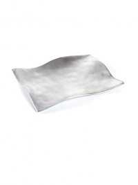 It's metal artistry with a New York edge- hand cast aluminum alloy organically molded under fire for a unique, tactile treasure that perfectly suits the table or home.Aluminum alloy16 rectangleHand washImported