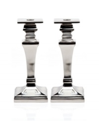 Dim the lights and elevate the room. Rendered in pure aluminum, Godinger's Square candlesticks decorate elegant spaces with classic sophistication.