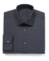 John Varvatos honors your pursuit of excellence with this handsome dress shirt in crisp cotton, an essential button-down for your weekly rotation.