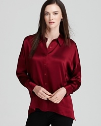 Hammered silk lends luminous dimension to a richly-hued Eileen Fisher shirt for an effortlessly romantic look.