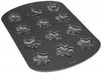 Wilton 12 Cavity Nonstick Snowflakes Cookie Pan