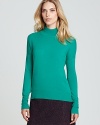 A must-have classic for fall and beyond, this Theory sweater arrives in luxe-touch cashmere and signals Autumn is near.