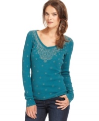 With a global-inspired print and beading, this Lucky Brand Jeans thermal top is a stylish spin on a wardrobe staple!