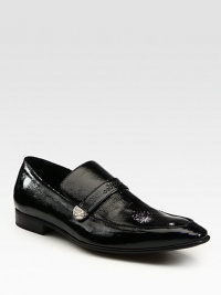 Classic loafer with endless style handsomely crafted in sleek patent leather.Leather upperLeather liningPadded insoleLeather soleMade in Italy