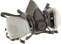 3M Low-Maintenance Half-Mask Organic Vapor, P95 Respirator Assembly, Medium