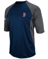 At home or on the road, show your true colors and support your favorite team with this color-blocked MLB Boston Red Sox shirt from Majestic.