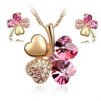 Swarovski Elements Crystal Four Leaf Clover Pink Pendant 18K Gold Plated Necklace Earrings 2-Piece Set