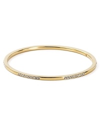 Elegant in its simplicity: this Nadri bangle is dressed up in a slender row of shimmering crystals.