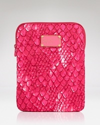 Mixing modern-day necessity with of-the-moment cool, this MARC BY MARC JACOBS iPad sleeve makes a bold case for dressing your gadget in designer.