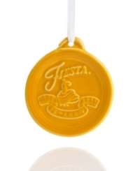 Celebrate 75 years of incredible mix-and-match style with the Fiesta anniversary ornament. A must for true Fiesta fans, this limited-edition collectible comes in a range of colors to match the beloved dinnerware collection. (Clearance)