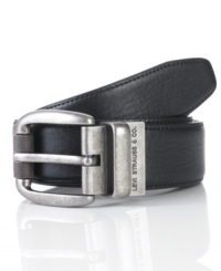 Your one and only. This reversible belt from Levi's will be the only one you need.