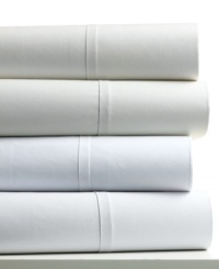 The essence of luxury. Featuring pure Egyptian cotton sateen in a smooth 310 thread count, this Sublime Sateen flat sheet from Barbara Barry makes every night an indulgence. Featuring a 4 cuff with welt detail. (Clearance)