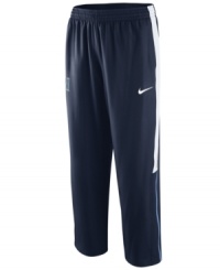 Stay ahead of the game and show your support anytime with these Villanova Wildcats NCAA basketball pants featuring Dri-Fit technology from Nike.