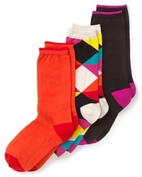 Take your feet through the weekend-kate spade new york style-with this three-pack of printed and solid trouser socks.