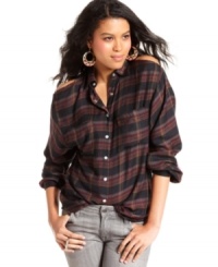 Slouchy and cool, this plaid button-down top from Angie boasts shoulder cutouts for a bit of downtown edge.