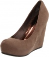 Mia Women's Ivette Wedge Pump,Taupe,6.5 M US