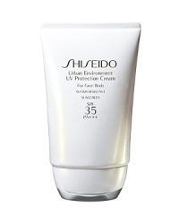 A daily shield that fights unavoidable environmental aggressors. Utilizes advanced suncare technology to protect against dryness, oxidative pollutants, and UVA/UVB rays that cause photo-aging, spots, and wrinkles. Spreads quickly and provides long-lasting, exceptional moisture to the skin. Can be worn daily, underneath your makeup.• Hydro-Restoring Complex contains nourishing amino acids that naturally exist in the skin to provide intense moisture. • Thiotaurine protects against oxidative stressors found in daily life.• Rose Apple Leaf Extract prevents DNA damage that can lead to skin cancer and weakening of immune system while Scutellaria Baicalensis Root Extract protects against damage to fibroblasts.