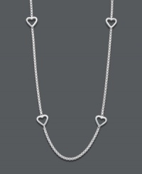 Express a love -- and style -- that's divine. Open-cut heart stations adorn this delicate sterling silver necklace by Giani Bernini. Approximate length: 16 inches.