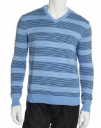 Nautica Men's Blue V-Neck Sweater