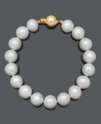 Effortless style that lasts a lifetime. Bracelet features AA cultured freshwater pearls with a 14k gold ball clasp. Approximate length: 7-1/2 inches.