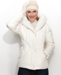 Spend a delightful day in the cold when you wear Larry Levine's cozy pillow-collar puffer.