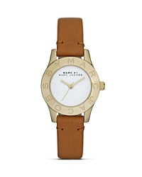 Classically styled with signature detailing. This leather strap watch from MARC BY MARC JACOBS scores major fashion points for it's minimalist design.