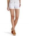 Levi's combines a white wash with a comfy, slim fit in a pair of classic, five-pocket style shorts that you can depend on!