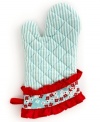 Dress the part. Infuse your space with your personality and style with this fun and fashionable oven mitt, which instantly polishes up your look as master chef. Crafted from 100% cotton, this machine-washable mitt is the perfect companion, protecting your hand from heat & cleaning up easy if spills & splashes happen.