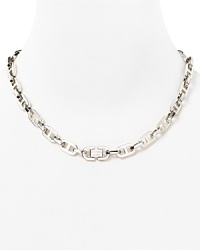 This MICHAEL Michael Kors chain link necklace blends classic, heritage-inspired design with rich materials to eye-catching effect.