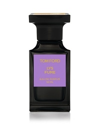 Lush. Intoxicating. Luxurious.Lys Fume captures the decadence of tropical intoxication, as liquor-soaked dreams float in a garden of pure white lilies.