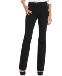 These petite straight-leg jeans from Style&co. offers a fancy yet comfy fit! An elastic waistband provides stretch and a black wash adds polish.