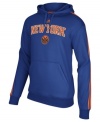 Take your shot at being a super fan in this comfortable New York Knicks NBA fleece hoodie from adidas.