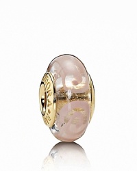 Artsy spirals adorn this glossy murano glass charm. Logo-engraved 14K gold trim expresses the PANDORA signature.