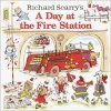 Richard Scarry's A Day at the Fire Station (Pictureback(R))