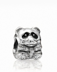 This lovable sterling silver Panda charm from PANDORA features distinctive black enamel detailing at around its eyes.